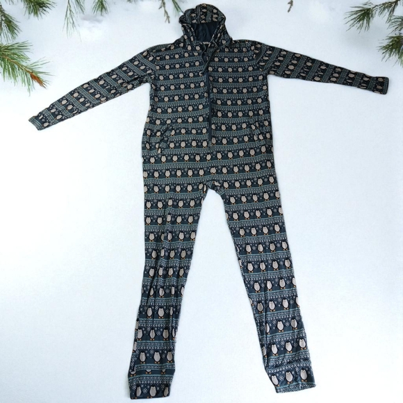 MeUndies Unisex Snowy Penguine Onesie Pajamas - Picture 1 of 9